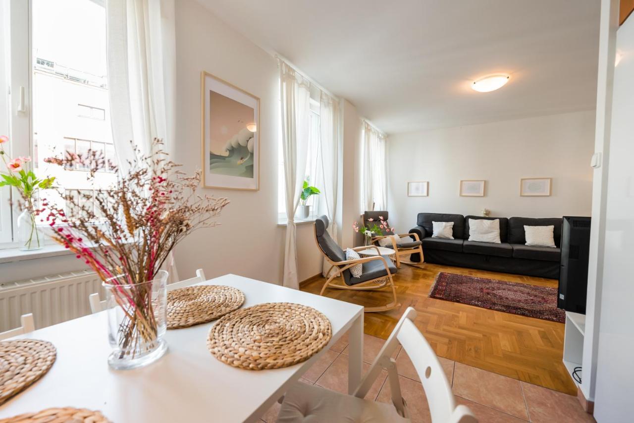 New Town Spacious Apartment 华沙 外观 照片