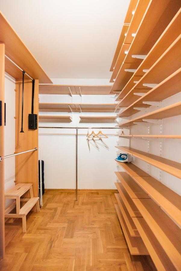 New Town Spacious Apartment 华沙 外观 照片