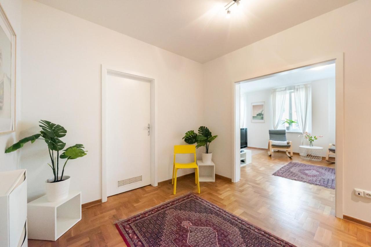 New Town Spacious Apartment 华沙 外观 照片