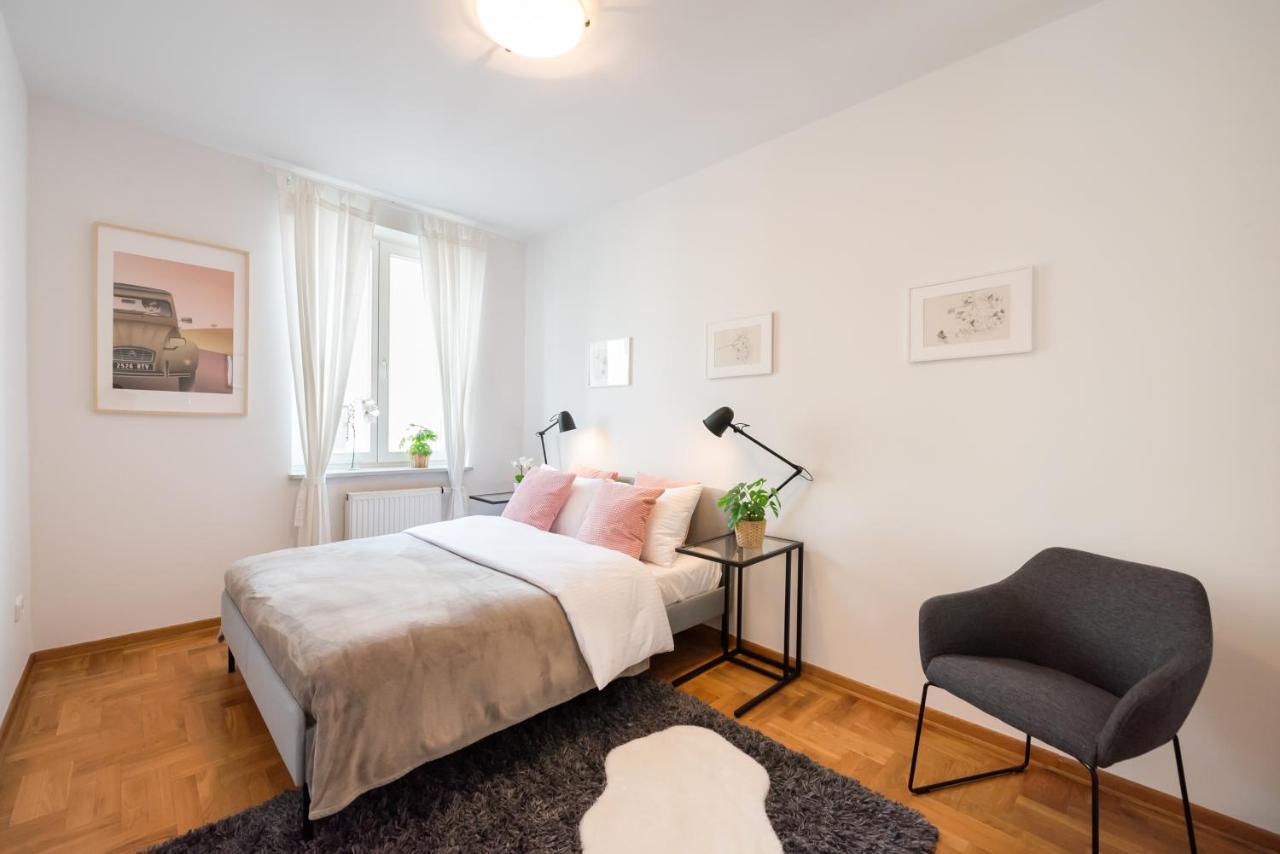 New Town Spacious Apartment 华沙 外观 照片